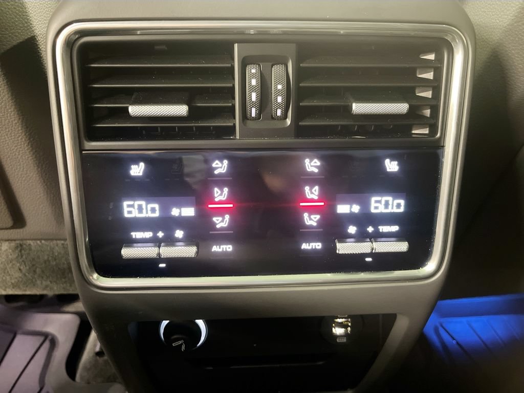 Certified 2019 Porsche Cayenne AWD/4WD image 25