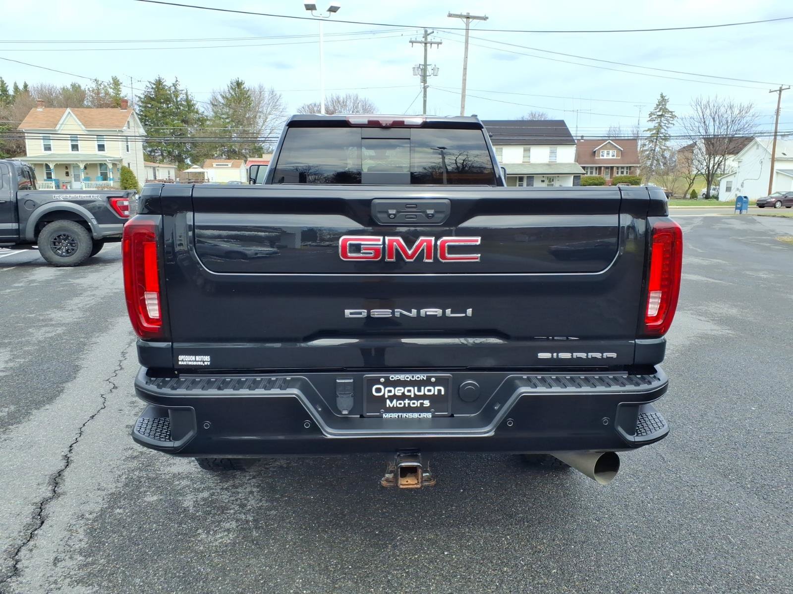 Used 2021 GMC Sierra 3500 Denali w/ Denali Black Diamond Edition image 5