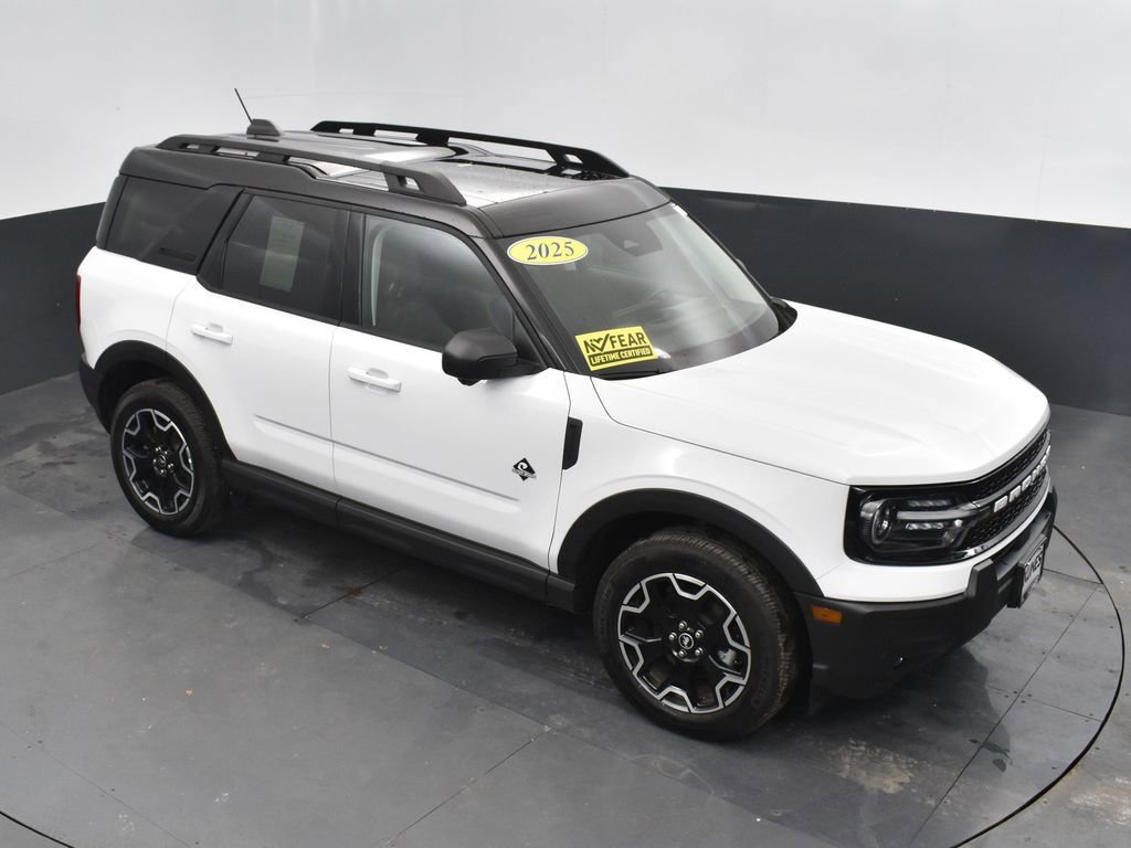 Used 2025 Ford Bronco Sport Outer Banks w/ Outer Banks Tech Package+ AWD/4WD image 49