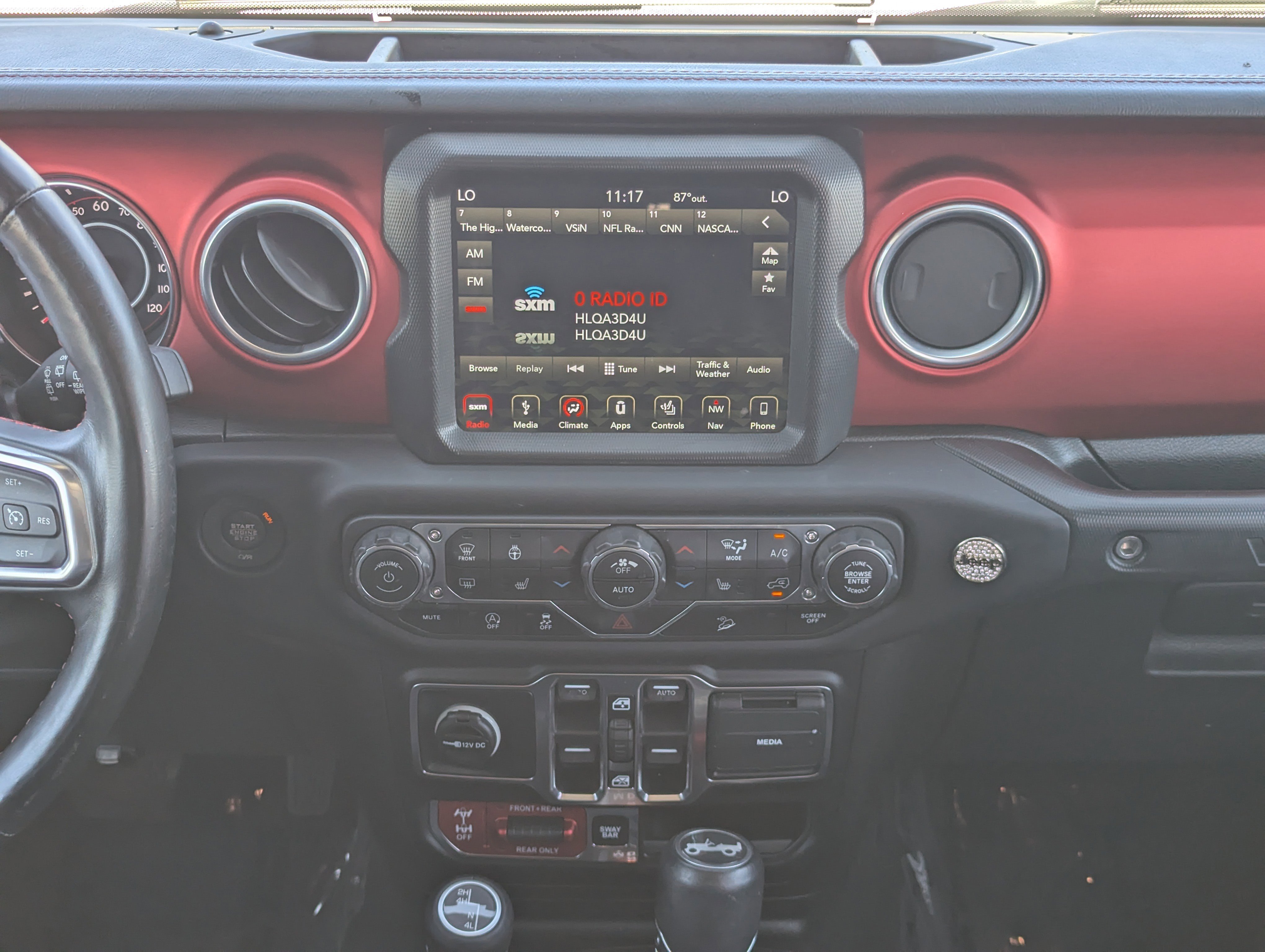 Used 2018 Jeep Wrangler Unlimited Rubicon AWD/4WD image 14