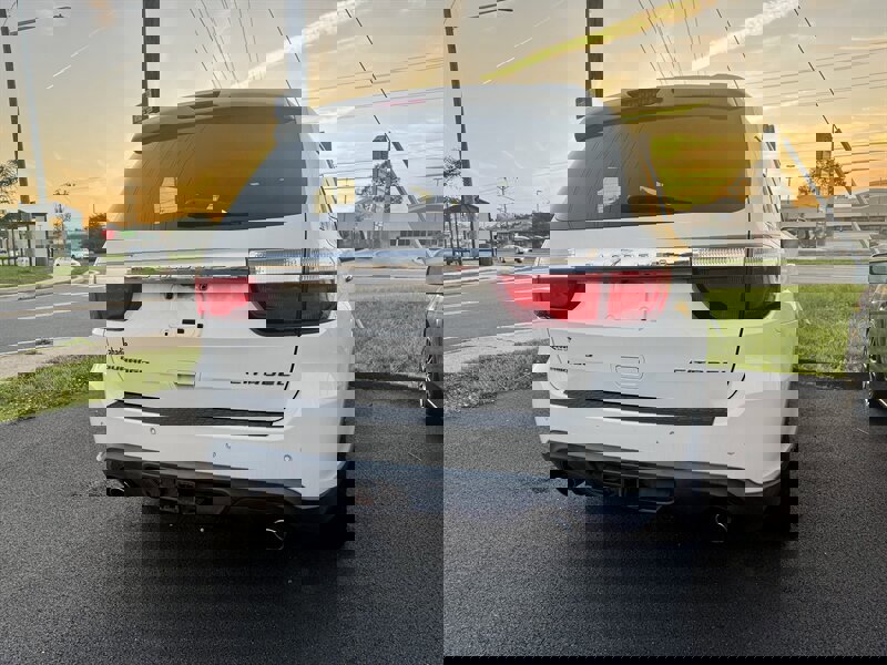 Used 2011 Dodge Durango Citadel w/ Trailer Tow Group IV image 4