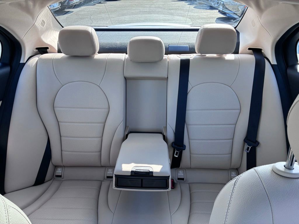 Used 2019 Mercedes-Benz C 300 4MATIC Sedan image 20