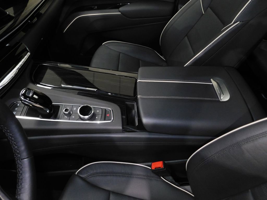 Used 2024 Cadillac Escalade ESV Sport w/ LPO, ONYX Package image 34