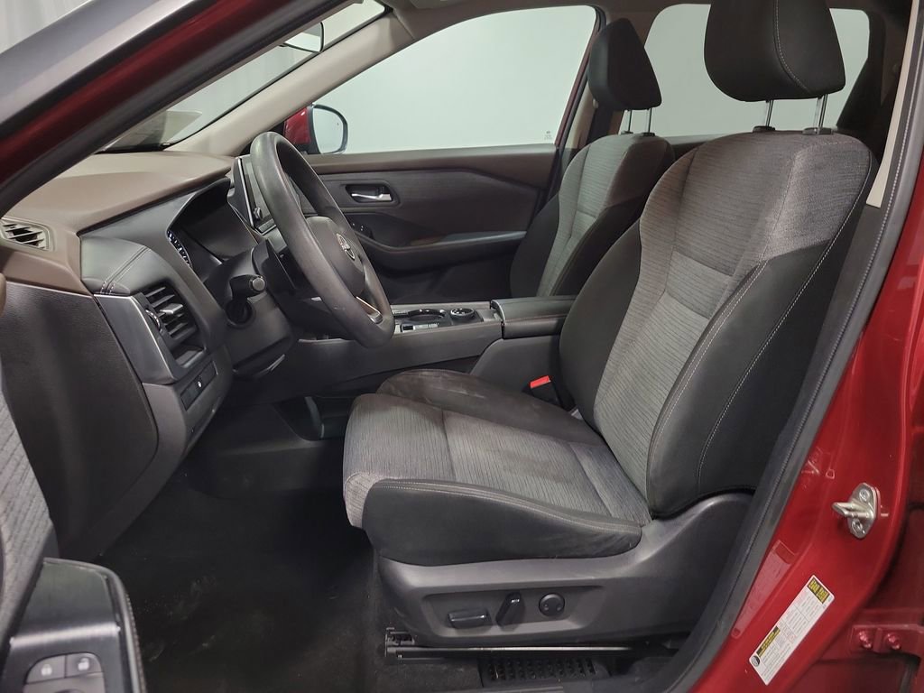 Used 2023 Nissan Rogue SV AWD/4WD image 13