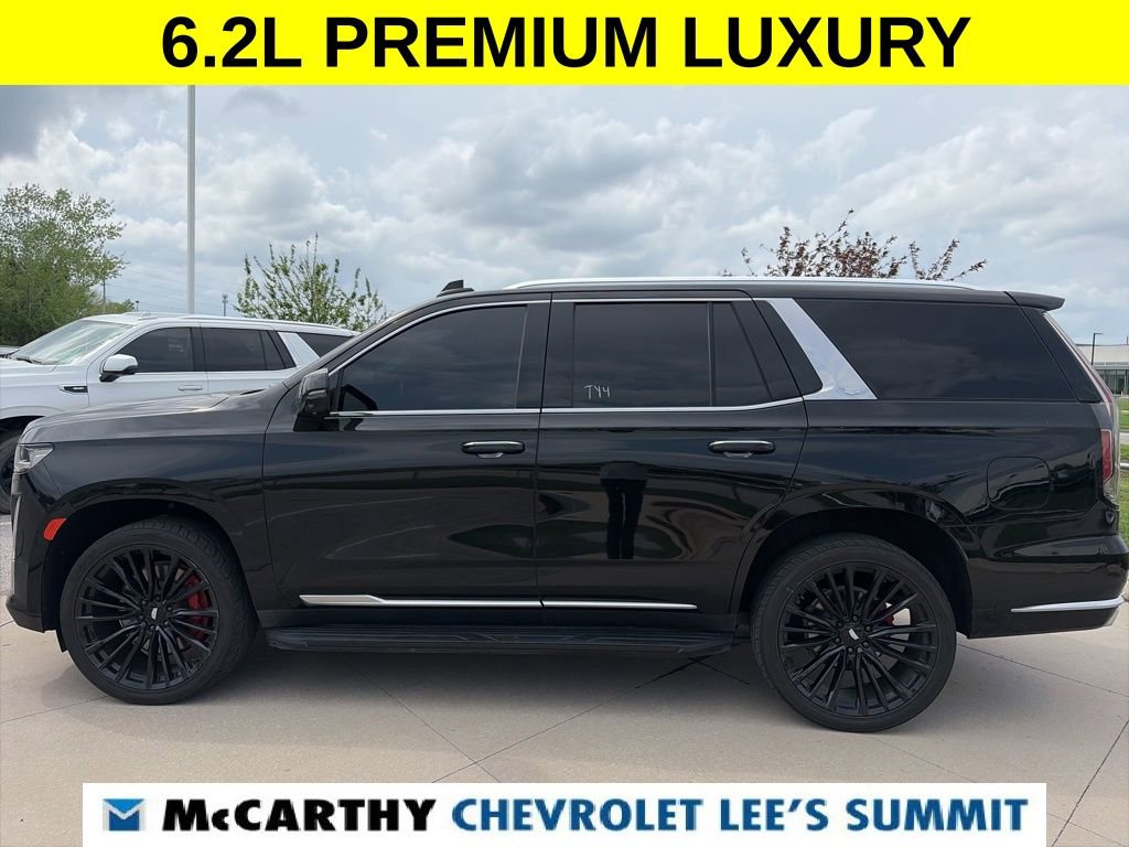 Used 2023 Cadillac Escalade Premium Luxury w/ LPO, Illumination Package AWD/4WD image 5