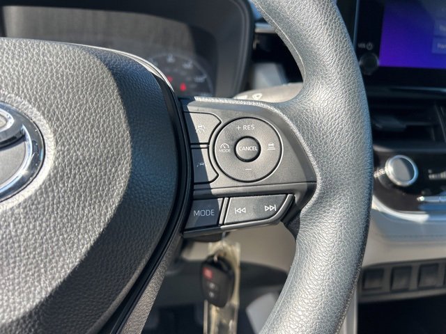 Used 2024 Toyota Corolla Cross L image 19