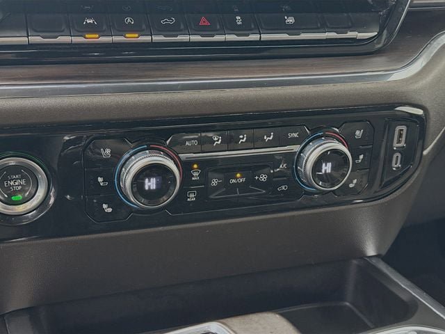 Used 2024 GMC Sierra 1500 SLT w/ SLT Premium Package image 18
