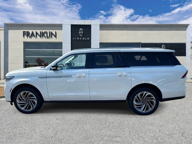 New 2027 Lincoln Navigator L Reserve AWD/4WD image 4