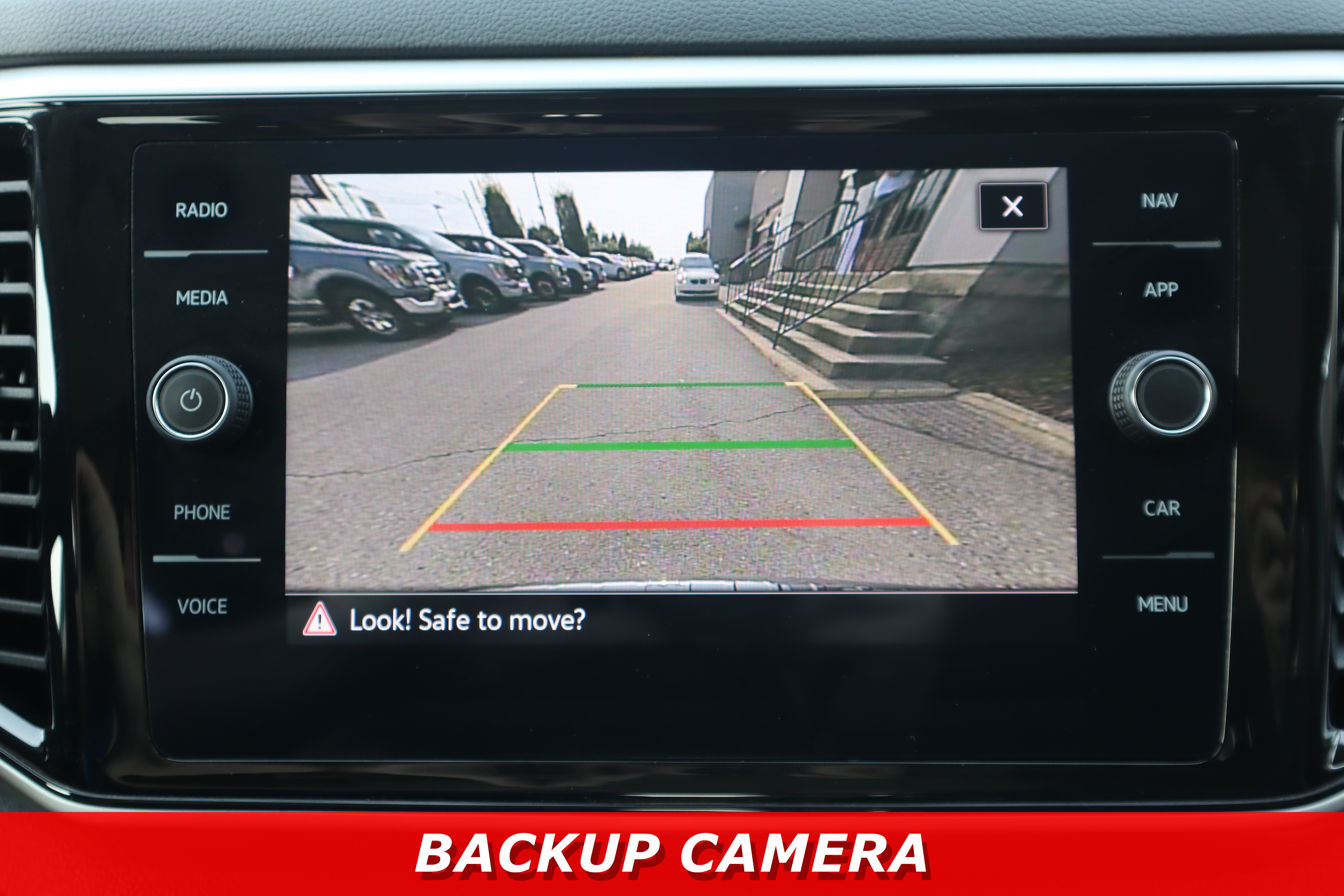 Used 2023 Volkswagen Atlas SEL Premium AWD/4WD image 17