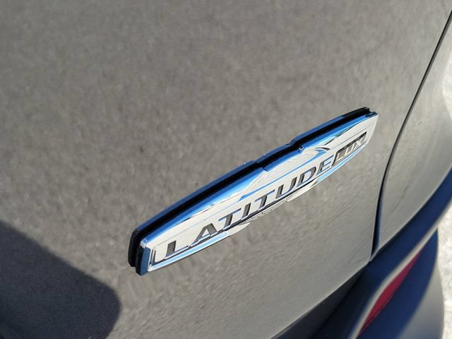 Used 2022 Jeep Cherokee Latitude Lux AWD/4WD image 29
