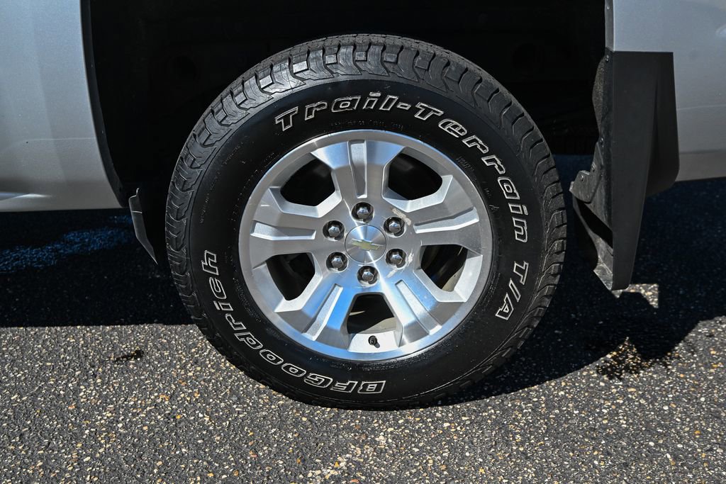 Used 2018 Chevrolet Silverado 1500 LT w/ All Star Edition image 13
