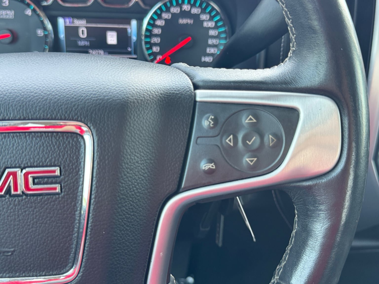 Used 2018 GMC Sierra 1500 SLE w/ SLE Value Package AWD/4WD image 23