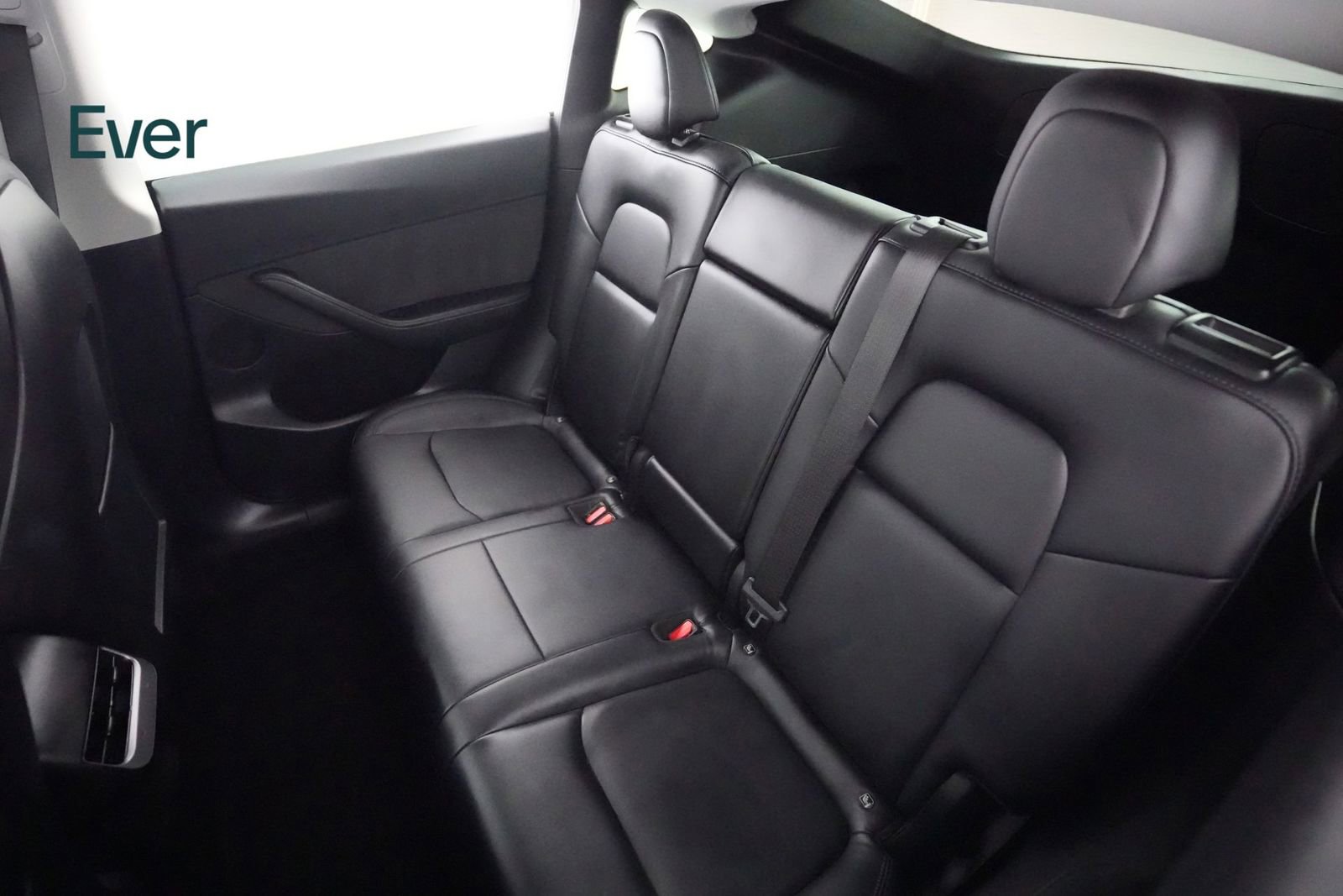 Used 2022 Tesla Model Y Performance image 24