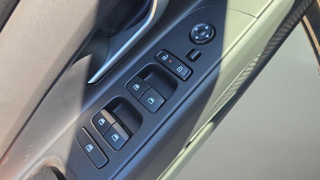 New 2026 Hyundai Elantra SE FWD image 16