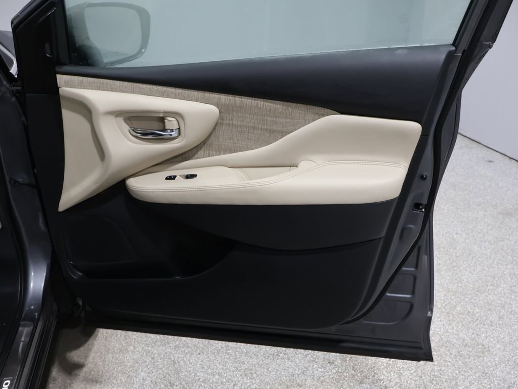 Used 2021 Nissan Murano SL w/ SL Moonroof Package image 26