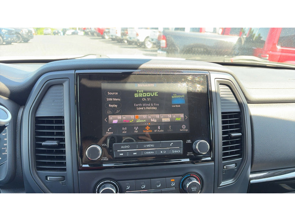 Used 2023 Nissan Titan SV AWD/4WD image 16