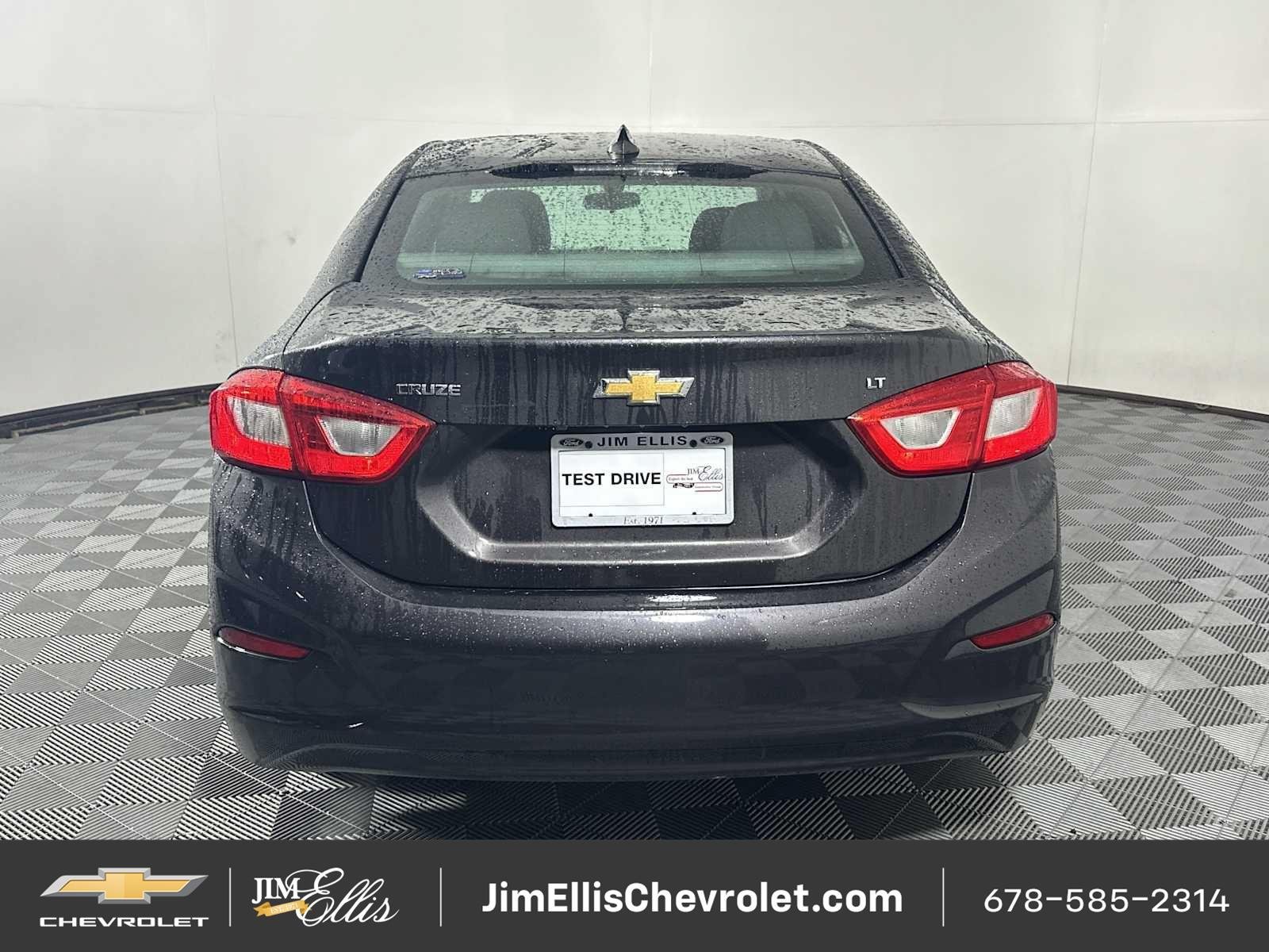 Used 2017 Chevrolet Cruze LT w/ Convenience Package FWD image 6