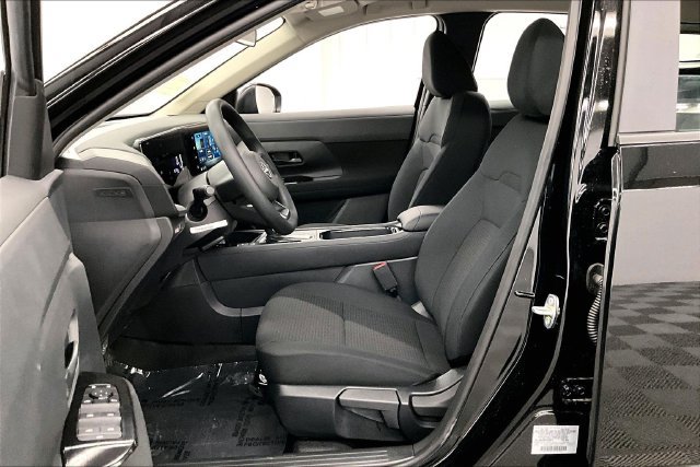 New 2027 Nissan Kicks S FWD image 10