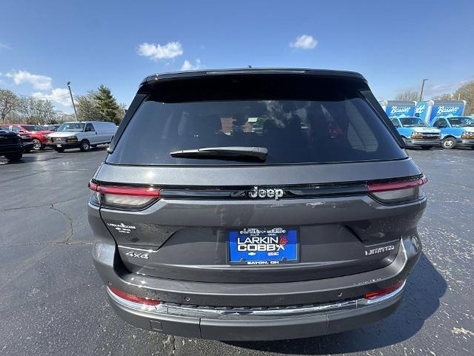 Used 2024 Jeep Grand Cherokee Limited AWD/4WD image 28