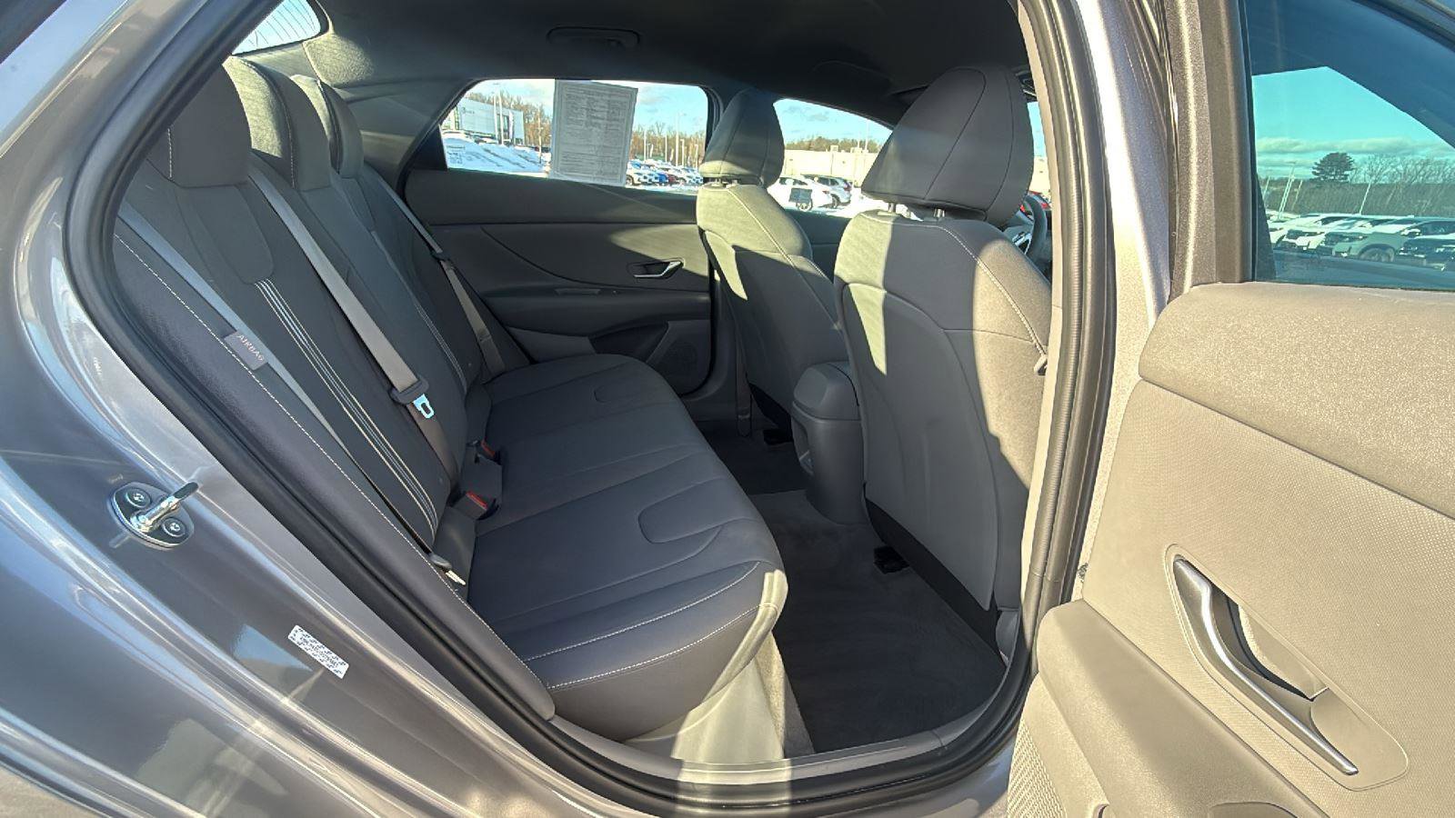 Used 2024 Hyundai Elantra SEL image 19