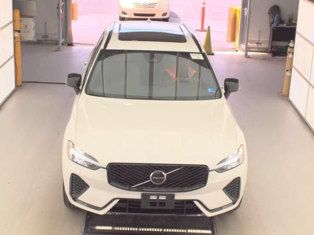 Used 2026 Volvo XC60 B5 Plus AWD/4WD image 2
