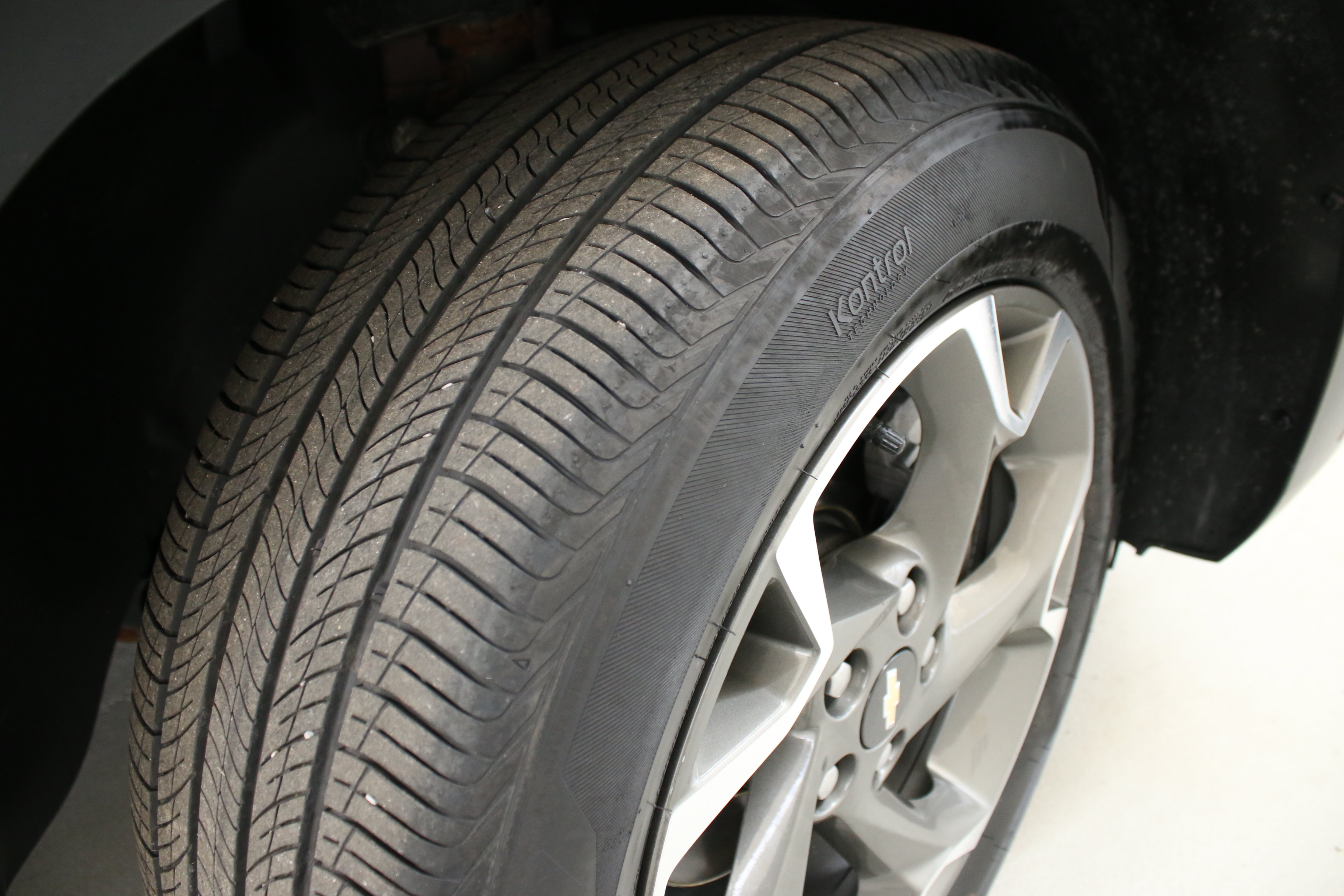 Certified 2024 Chevrolet Trax LT FWD image 35