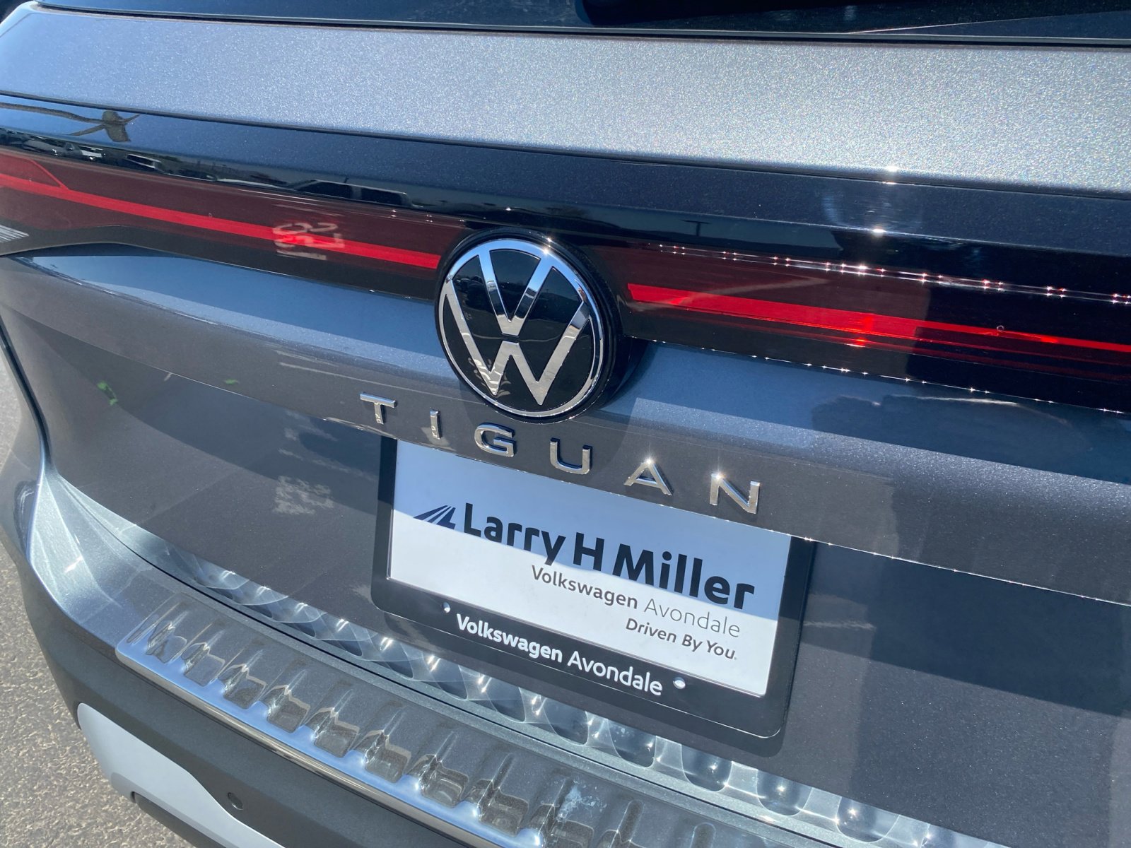 New 2025 Volkswagen Tiguan S image 23