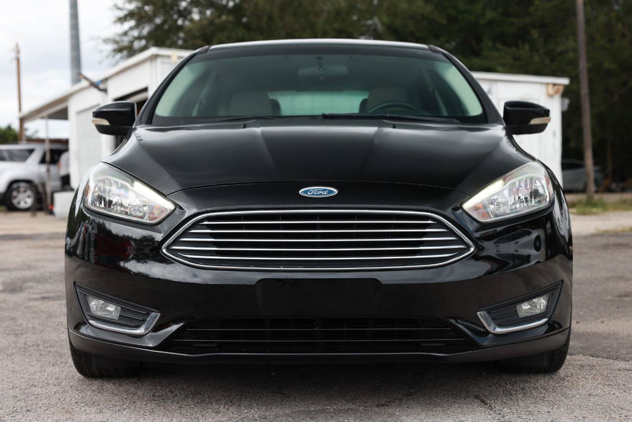 Used 2016 Ford Focus Titanium FWD image 19
