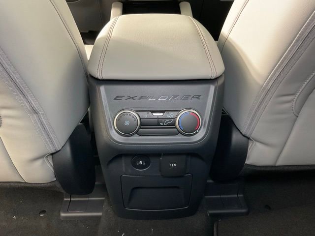 New 2026 Ford Explorer Active w/ Active Comfort Package image 18