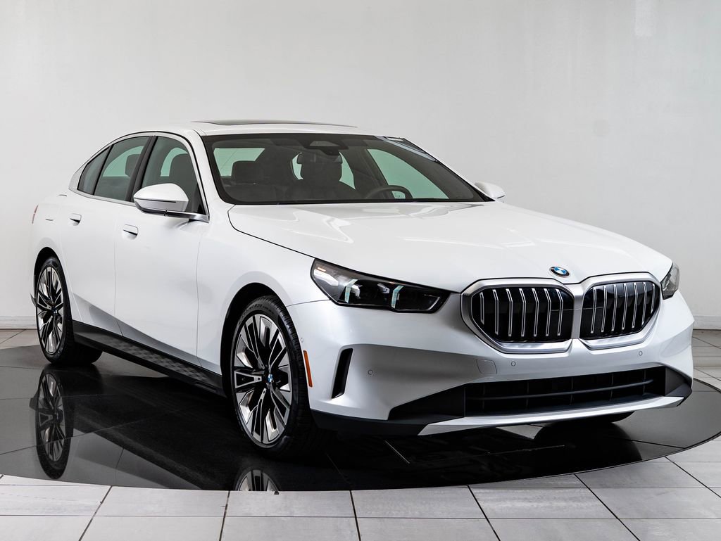 Certified 2025 BMW 530i xDrive AWD/4WD image 12