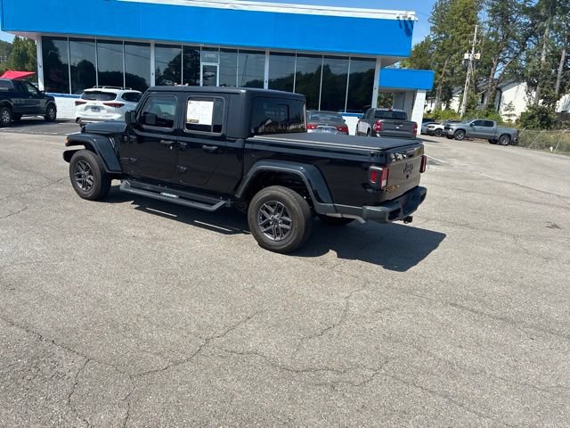 Used 2024 Jeep Gladiator Sport AWD/4WD image 26