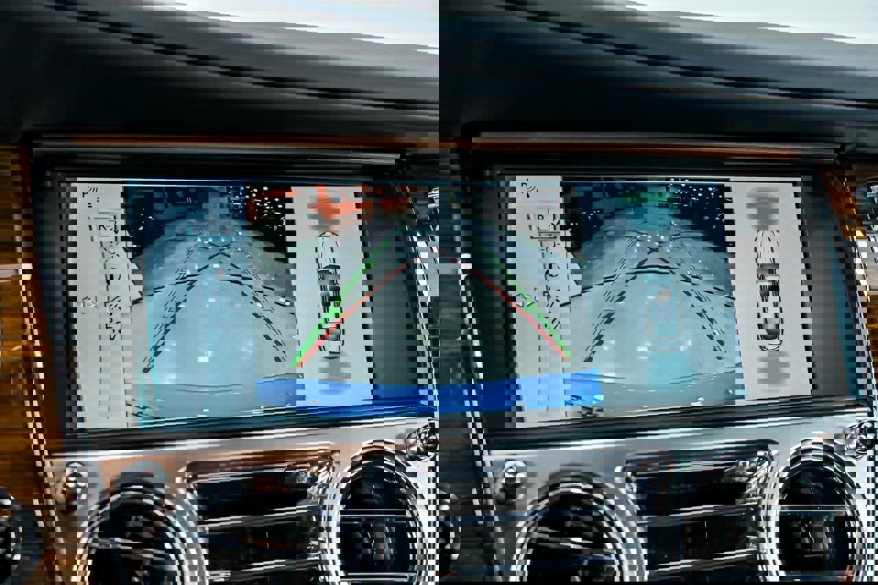 Used 2014 Rolls-Royce Wraith image 36