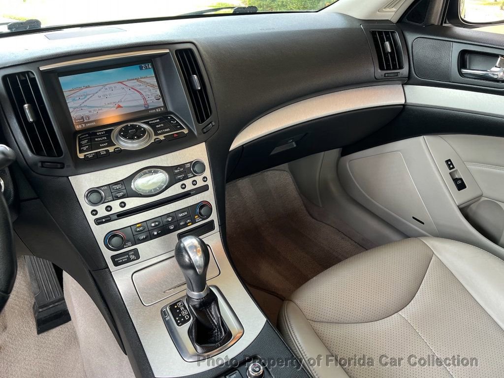 Used 2009 INFINITI G37 x Coupe w/ Premium Pkg image 8