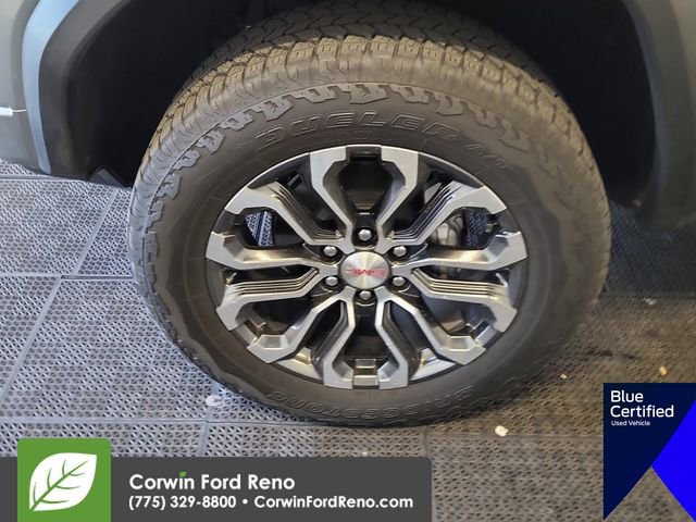 Used 2024 GMC Canyon Denali image 19