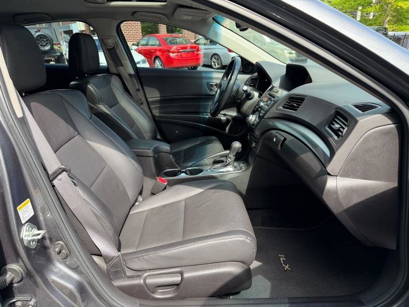 Used 2013 Acura ILX w/ Technology Package FWD image 36