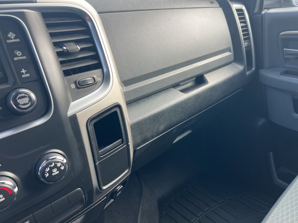 Used 2018 RAM 1500 Classic SLT image 19