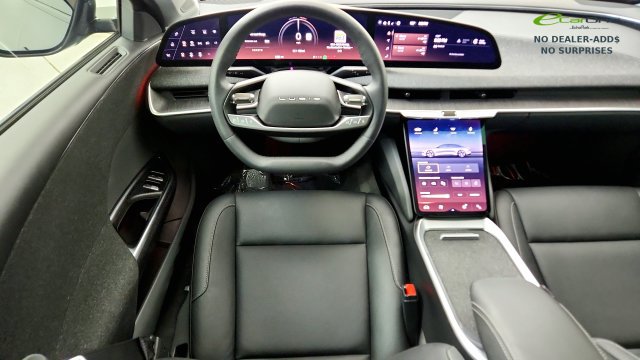 Used 2025 Lucid Air Pure RWD image 48