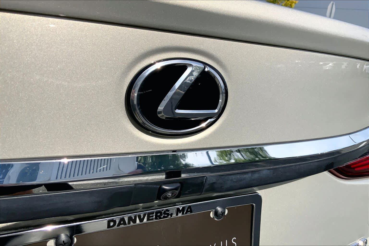 Certified 2021 Lexus ES 350 w/ Premium Package FWD image 31