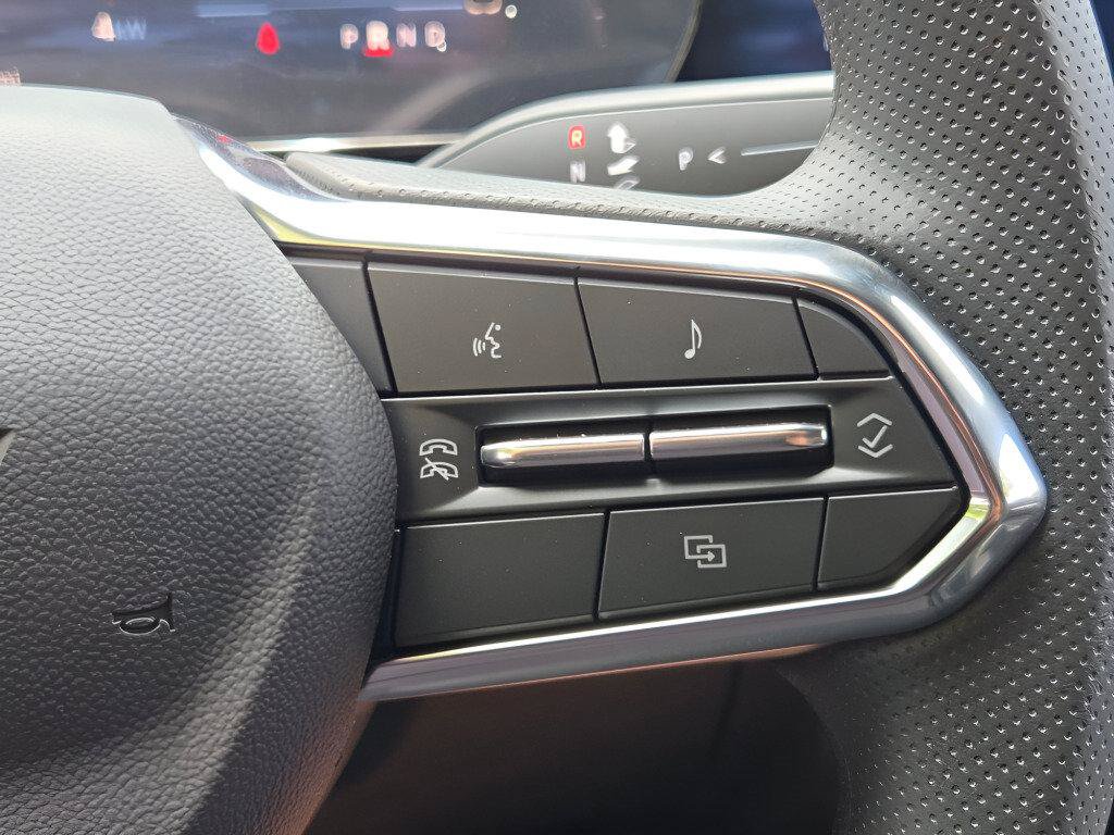 New 2026 Chevrolet Equinox EV LT FWD image 31