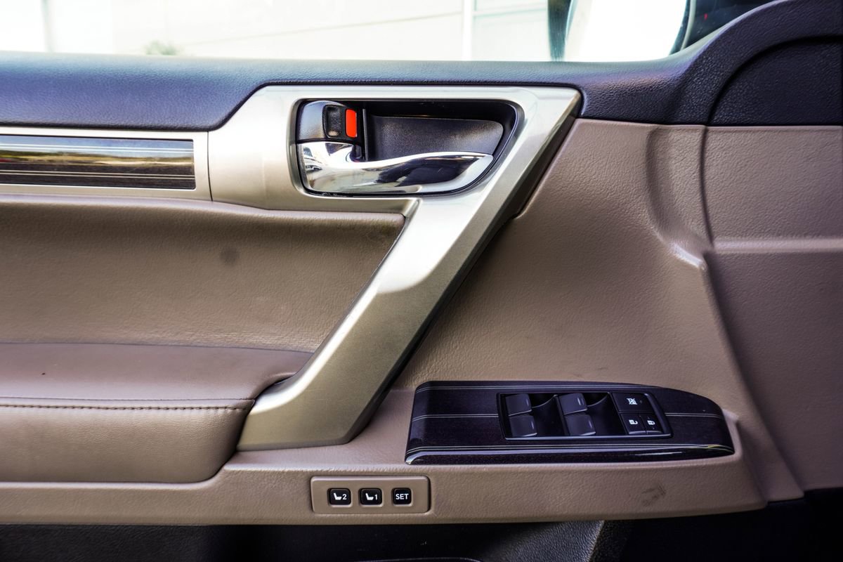 Used 2021 Lexus GX 460 Premium image 34