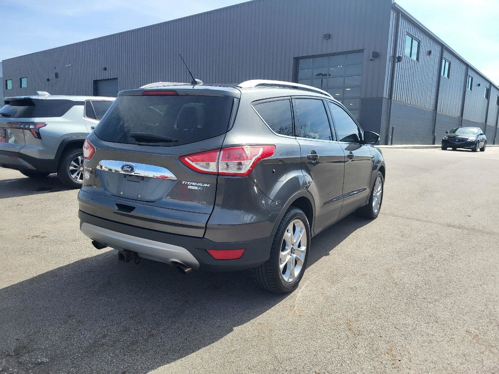 Used 2015 Ford Escape Titanium image 3