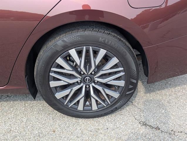 Used 2023 Nissan Altima 2.5 SV FWD image 17