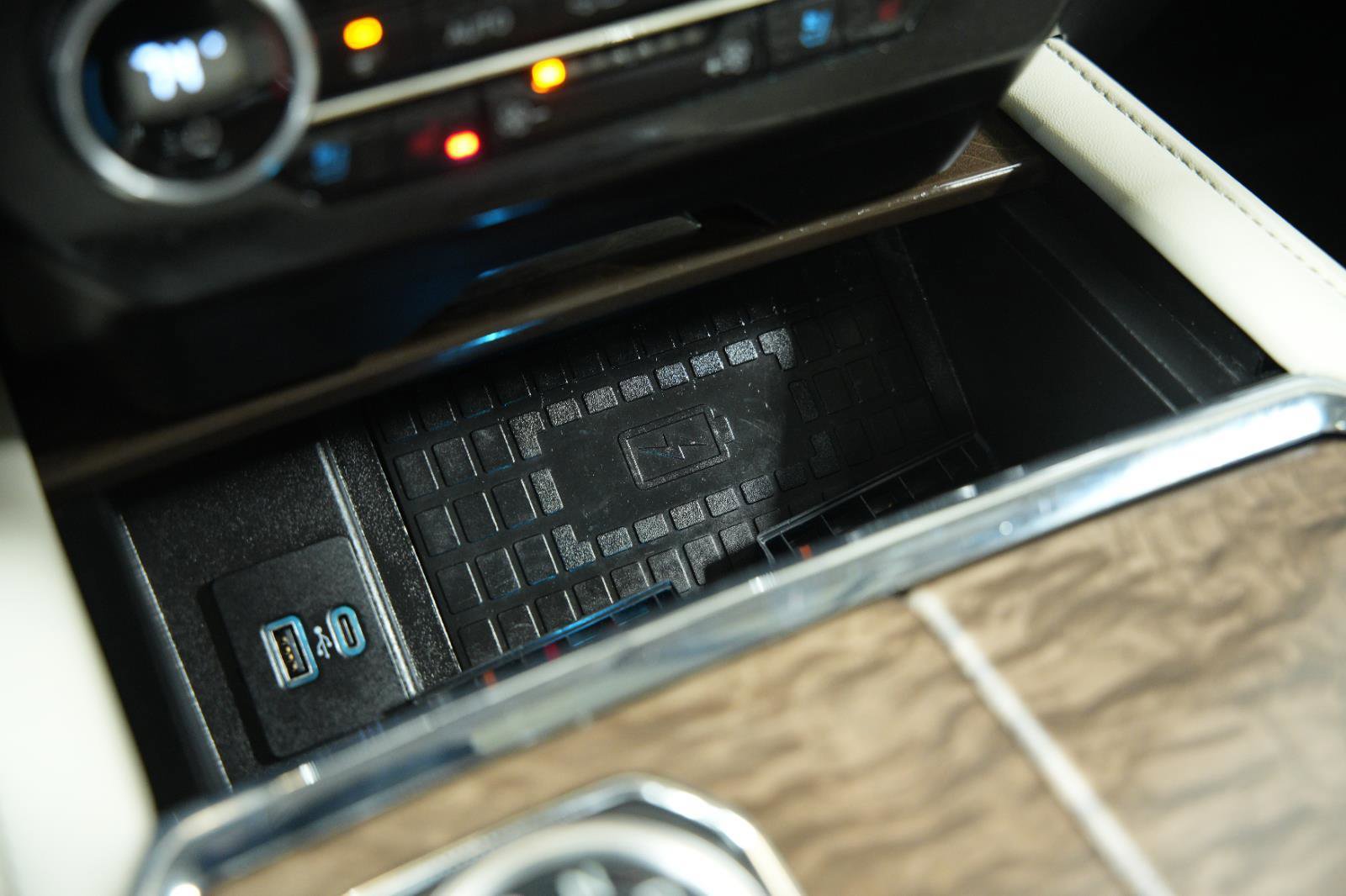 Used 2021 Ford Expedition Platinum image 41