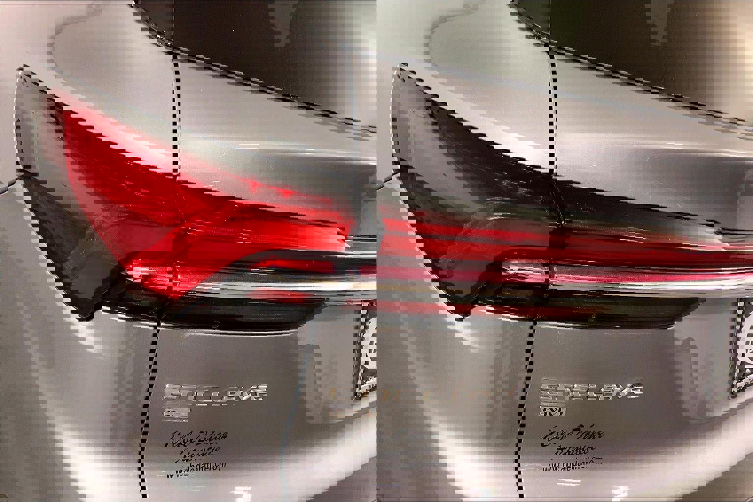 Used 2025 Buick Enclave Preferred image 28