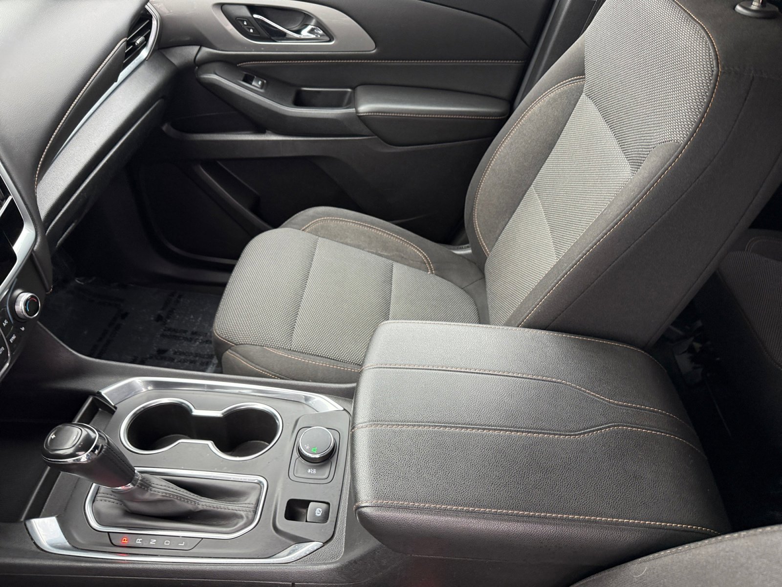 Used 2019 Chevrolet Traverse LT image 14