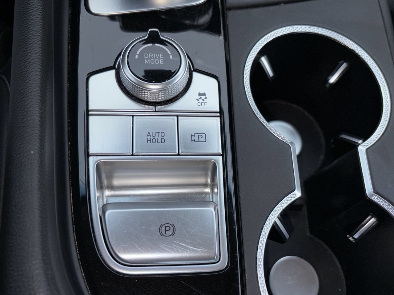 Used 2025 Genesis G70 2.5T AWD/4WD image 8