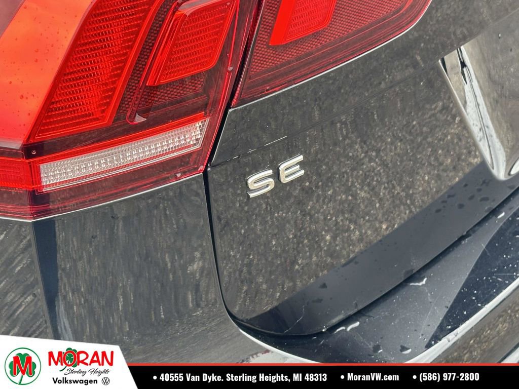 Used 2023 Volkswagen Tiguan SE AWD/4WD image 10