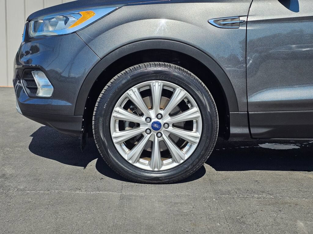 Used 2017 Ford Escape Titanium w/ Canadian Touring Package AWD/4WD image 9