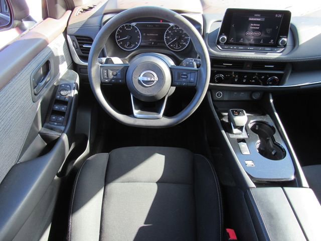 Used 2023 Nissan Rogue S image 15