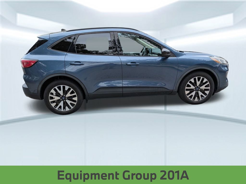 Used 2020 Ford Escape SE Sport image 8